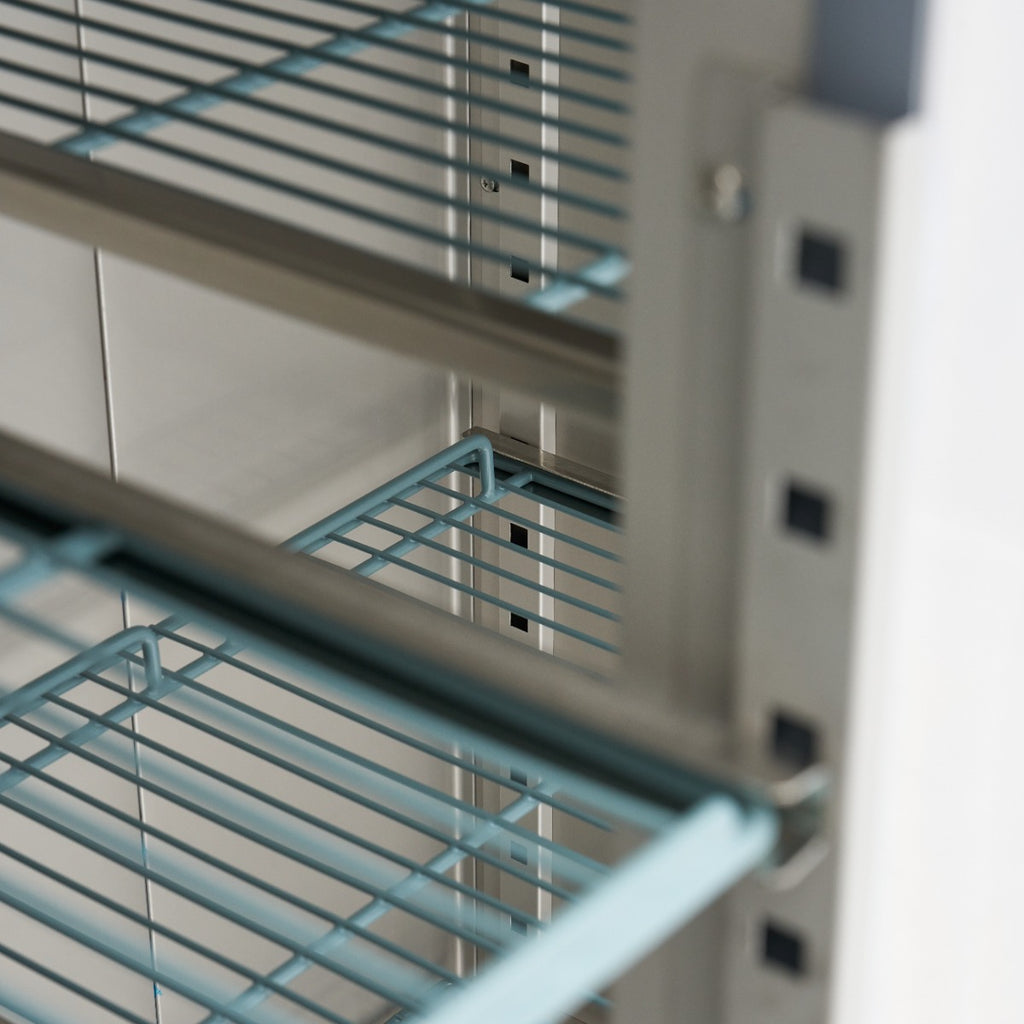 Frigorifero - Professionale - 1200L - 6 ripiani regolabili (2/1 GN) - Acciaio inox - su ruote